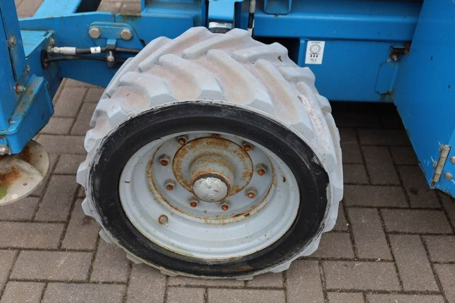 Leasing de Genie GS4069 Electric, 14m Working Height, 363kg Capacit Genie GS4069 Electric, 14m Working Height, 363kg Capacit: foto 9 Leasing de Genie GS4069 Electric, 14m Working Height, 363kg Capacit Genie GS4069 Electric, 14m Working Height, 363kg Capacit: foto 9