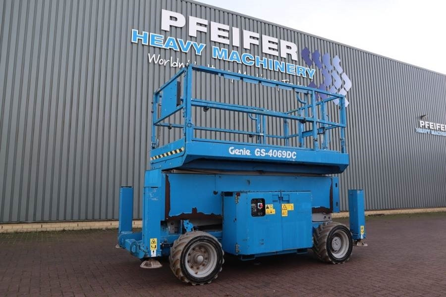 Genie GS4069DC Electric, 14m Working Height, 363kg Capac - Plataforma de tijeras: foto 1 Genie GS4069DC Electric, 14m Working Height, 363kg Capac - Plataforma de tijeras: foto 1