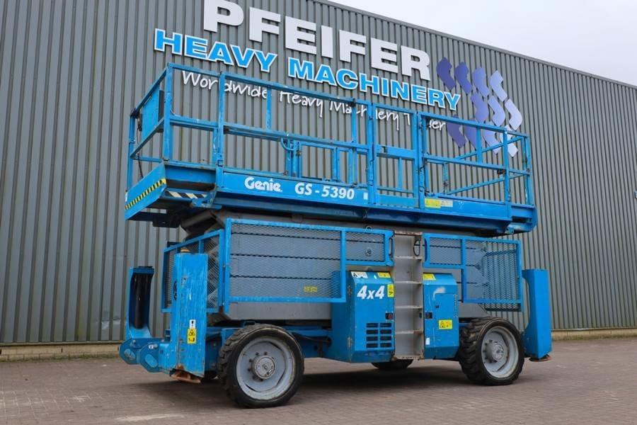 Genie GS5390 Diesel, 4x4 Drive, 18.15m Working Height, 6 - Plataforma de tijeras: foto 1 Genie GS5390 Diesel, 4x4 Drive, 18.15m Working Height, 6 - Plataforma de tijeras: foto 1