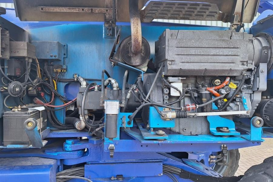 Plataforma articulada Genie Z135/70 Diesel, 4x4x4 Drive, 43m Lifting Height, 2: foto 16 Plataforma articulada Genie Z135/70 Diesel, 4x4x4 Drive, 43m Lifting Height, 2: foto 16