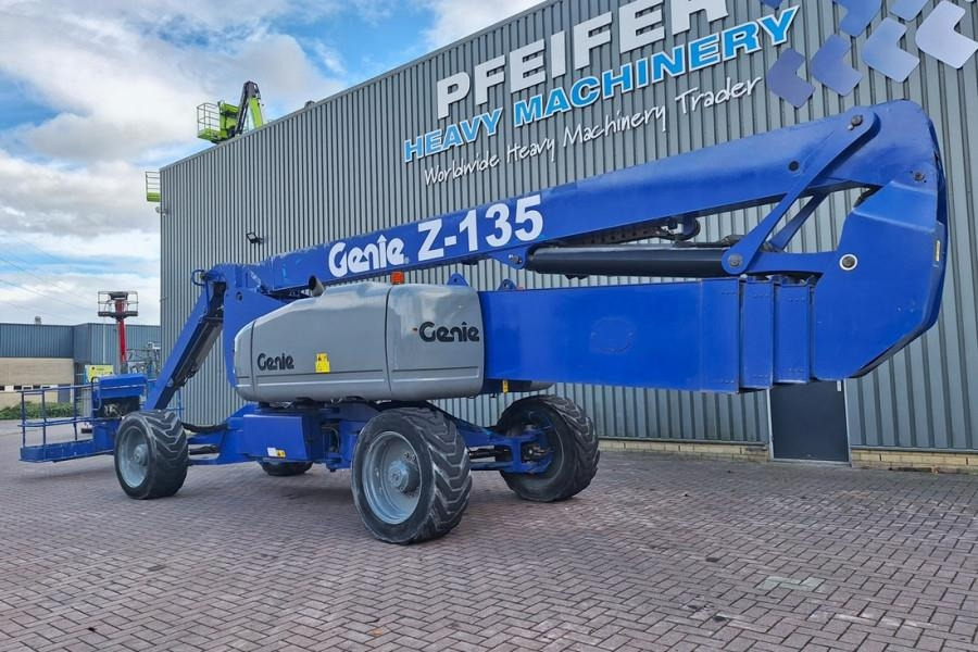 Plataforma articulada Genie Z135/70 Diesel, 4x4x4 Drive, 43m Lifting Height, 2: foto 9 Plataforma articulada Genie Z135/70 Diesel, 4x4x4 Drive, 43m Lifting Height, 2: foto 9
