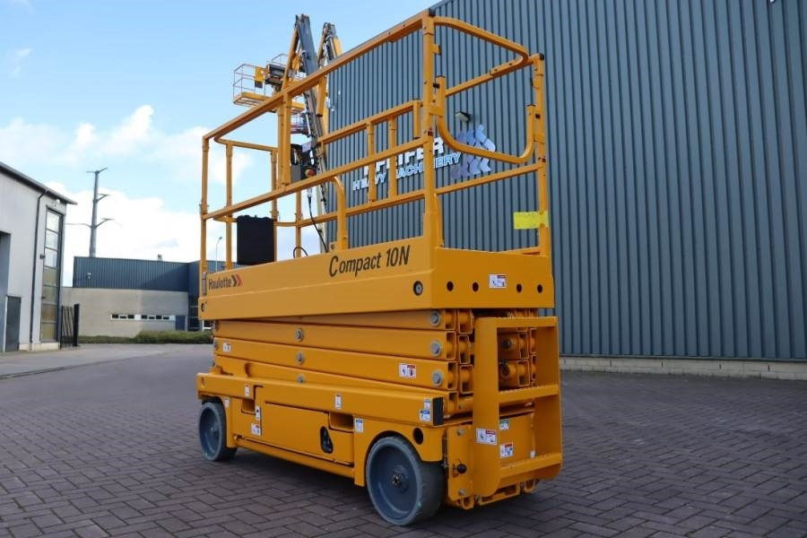 Haulotte Compact 10N Valid Iinspection, *Guarantee! 10m Wor - Plataforma de tijeras: foto 4 Haulotte Compact 10N Valid Iinspection, *Guarantee! 10m Wor - Plataforma de tijeras: foto 4