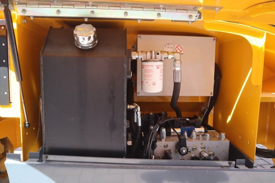 Haulotte Compact 12DX Valid Inspection, *Guarantee! Diesel, - Plataforma de tijeras: foto 3 Haulotte Compact 12DX Valid Inspection, *Guarantee! Diesel, - Plataforma de tijeras: foto 3