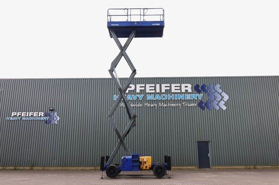 Haulotte H12SX Diesel, 4x4 Drive, 12m Working Height, 700kg - Plataforma de tijeras: foto 3 Haulotte H12SX Diesel, 4x4 Drive, 12m Working Height, 700kg - Plataforma de tijeras: foto 3