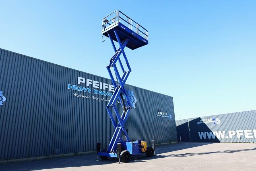 Haulotte H12SX Diesel, 4x4 Drive, 12m Working Height, 700kg - Plataforma de tijeras: foto 3 Haulotte H12SX Diesel, 4x4 Drive, 12m Working Height, 700kg - Plataforma de tijeras: foto 3