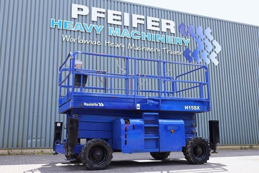 Haulotte H15SX Diesel, 4x4 Drive 15 Working Height, 500kg C - Plataforma de tijeras: foto 1 Haulotte H15SX Diesel, 4x4 Drive 15 Working Height, 500kg C - Plataforma de tijeras: foto 1