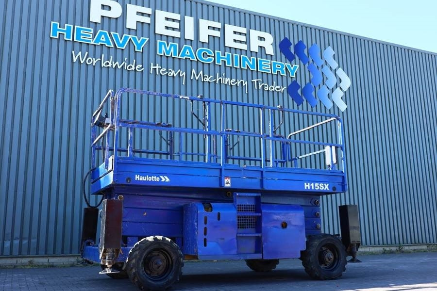Haulotte H15SX Diesel, 4x4 Drive 15 Working Height, 500kg C - Plataforma de tijeras: foto 1 Haulotte H15SX Diesel, 4x4 Drive 15 Working Height, 500kg C - Plataforma de tijeras: foto 1