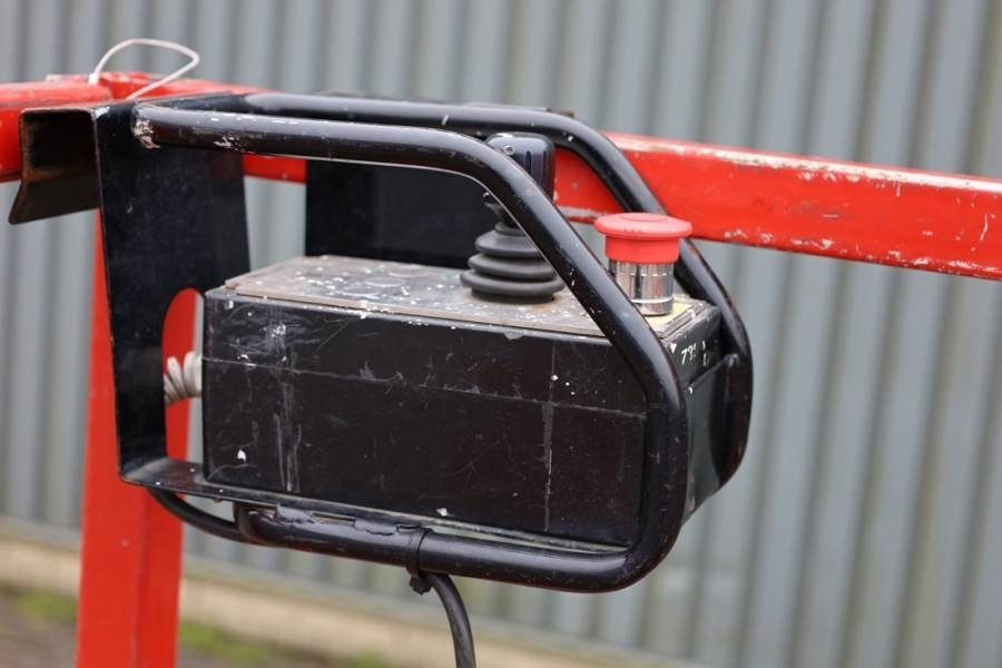 Holland Lift Ecostar HL-11812 Electric, 14m Working Height, 300 - Plataforma de tijeras: foto 4 Holland Lift Ecostar HL-11812 Electric, 14m Working Height, 300 - Plataforma de tijeras: foto 4