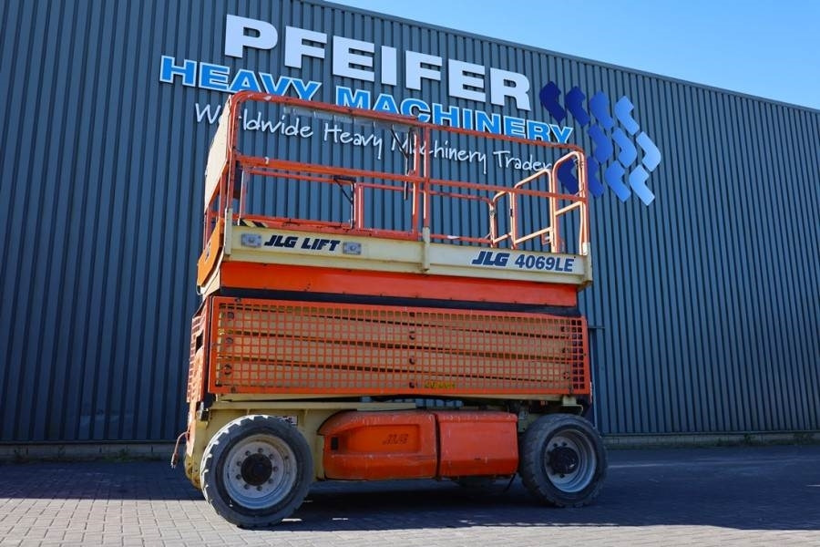 JLG 4069LE Electric, 14.2m Working Height, 360kg Capac - Plataforma de tijeras: foto 1 JLG 4069LE Electric, 14.2m Working Height, 360kg Capac - Plataforma de tijeras: foto 1