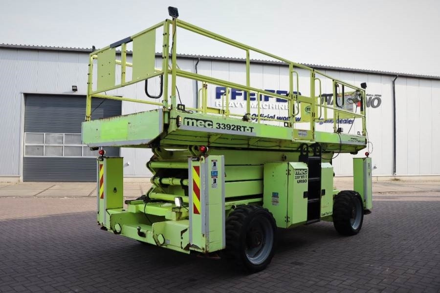 MEC 3392RT-T Diesel, 4x4 Drive, 12m Working Height, 12 - Plataforma de tijeras: foto 2 MEC 3392RT-T Diesel, 4x4 Drive, 12m Working Height, 12 - Plataforma de tijeras: foto 2