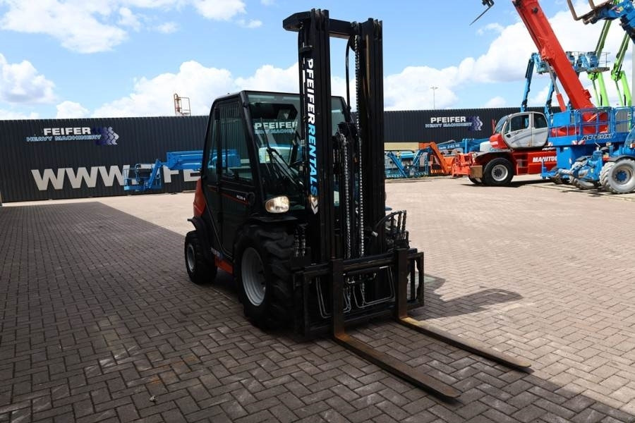 Carretilla todo terreno Manitou MC30-4 Valid Inspection, *Guarantee, Diesel, 4x4 D: foto 8 Carretilla todo terreno Manitou MC30-4 Valid Inspection, *Guarantee, Diesel, 4x4 D: foto 8