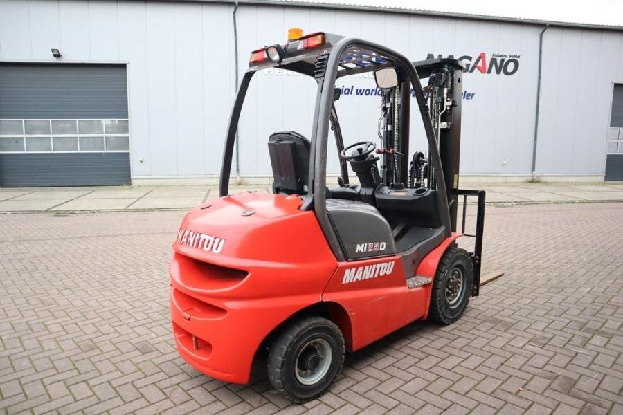 Manitou MI25D Valid inspection, *Guarantee! Diesel, 4x2 Dr - Carretilla elevadora diésel: foto 2 Manitou MI25D Valid inspection, *Guarantee! Diesel, 4x2 Dr - Carretilla elevadora diésel: foto 2