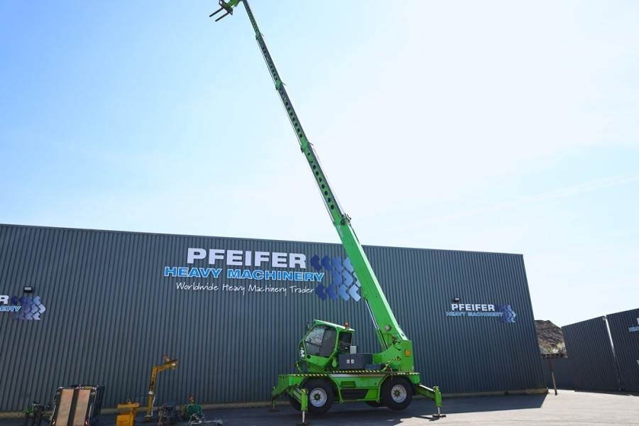 Merlo ROTO 40.26 MCSS Equipped With Various Attachments, - Manipulador telescópico: foto 3 Merlo ROTO 40.26 MCSS Equipped With Various Attachments, - Manipulador telescópico: foto 3