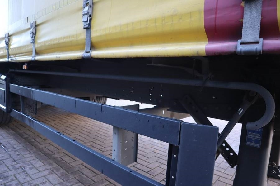 Remolque con toldo Schmitz Cargobull SCB3ST Vol CoC Documents, TuV Loading Ce: foto 13 Remolque con toldo Schmitz Cargobull SCB3ST Vol CoC Documents, TuV Loading Ce: foto 13