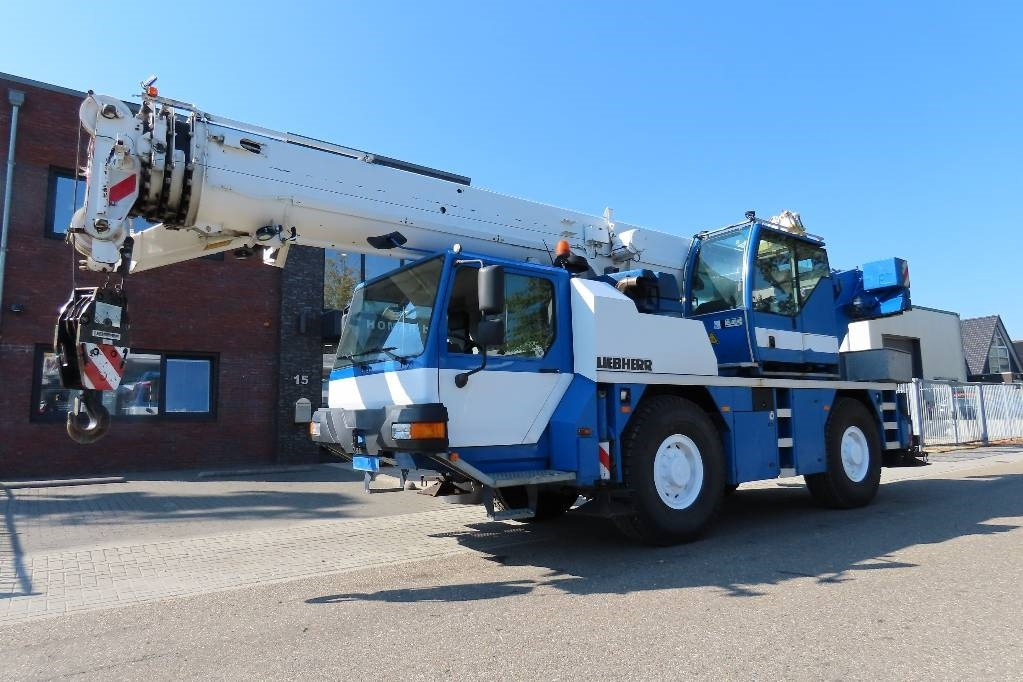 Liebherr LTM 1040-2.1 - Grúa todo terreno: foto 1 Liebherr LTM 1040-2.1 - Grúa todo terreno: foto 1