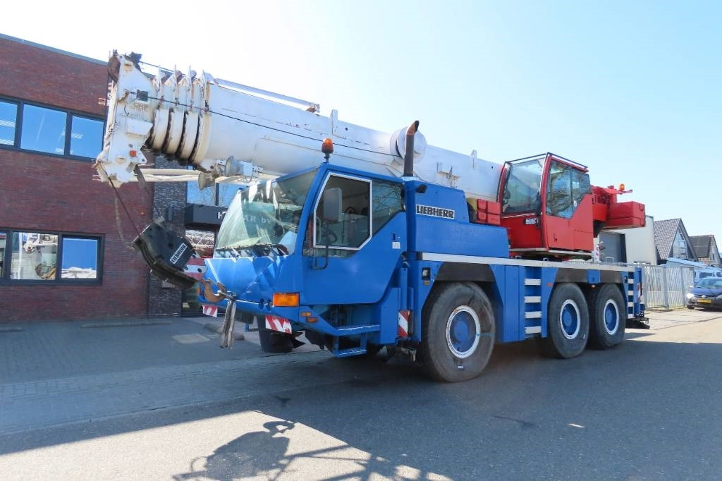 Liebherr LTM 1055-1 - Grúa todo terreno: foto 1 Liebherr LTM 1055-1 - Grúa todo terreno: foto 1