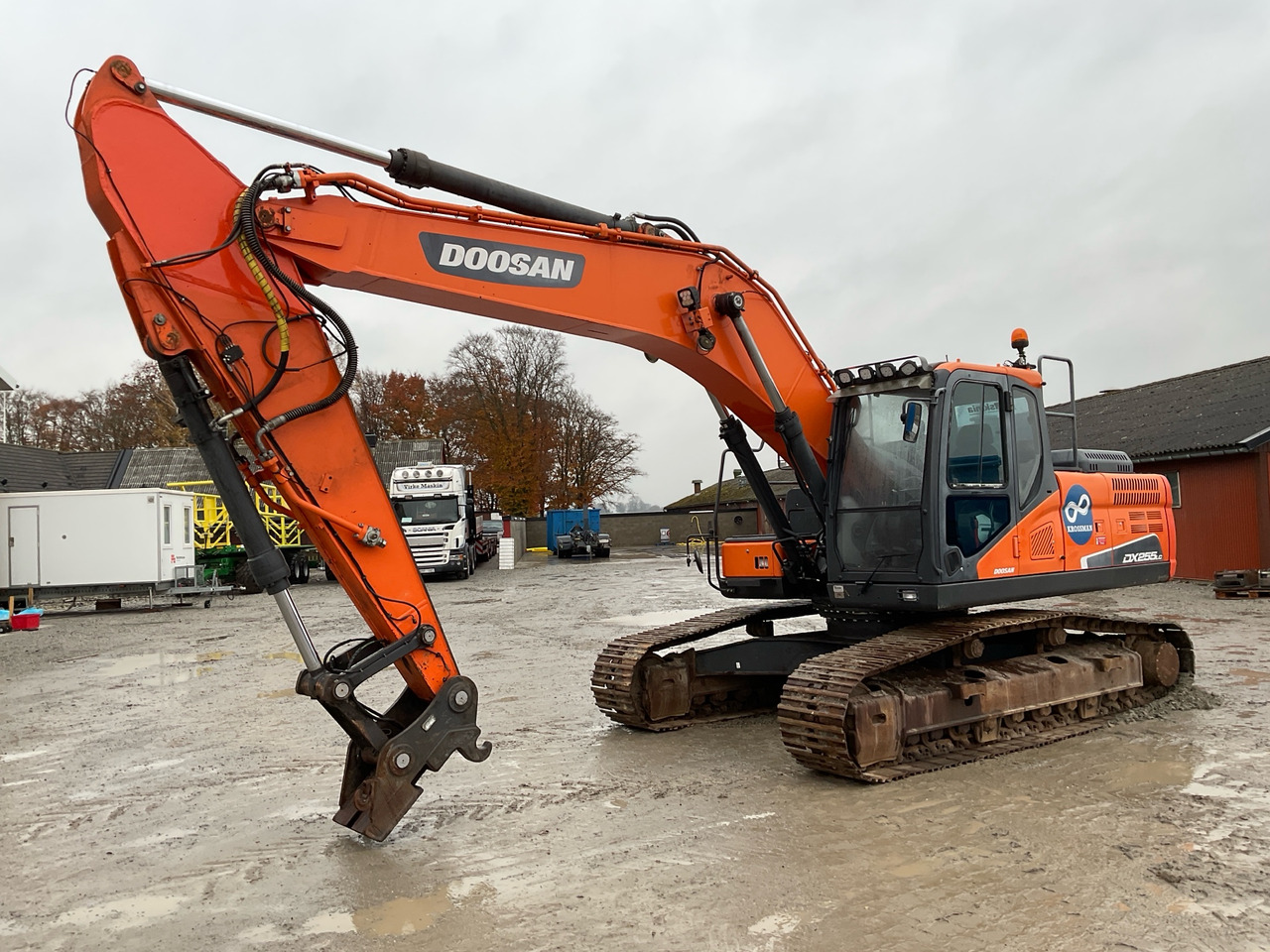 Doosan DX255LC-5 - Excavadora: foto 1 Doosan DX255LC-5 - Excavadora: foto 1