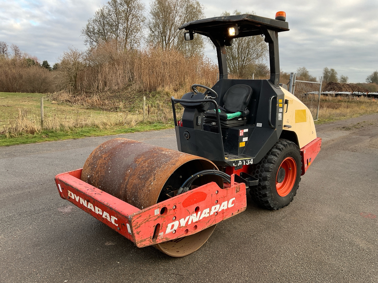Dynapac CA134D - Compactador: foto 1 Dynapac CA134D - Compactador: foto 1