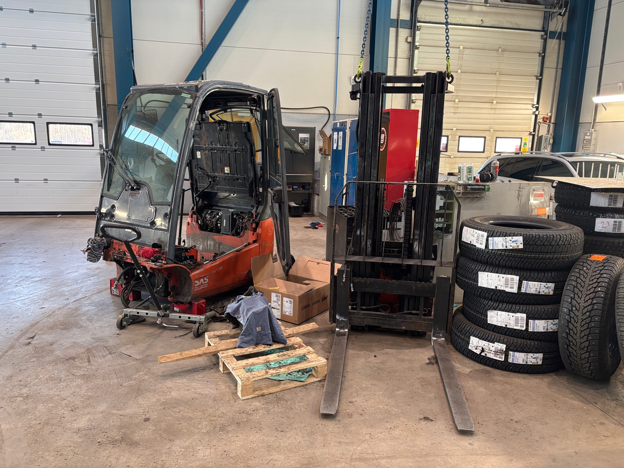 Toyota Traigo 48 16 - Equipo de manutención: foto 1 Toyota Traigo 48 16 - Equipo de manutención: foto 1