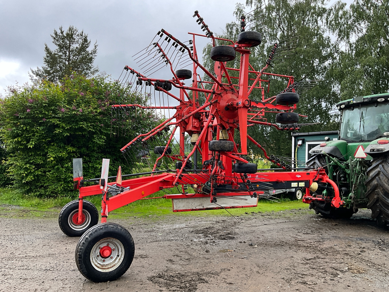 Kuhn GA8121 - Henificadora: foto 1 Kuhn GA8121 - Henificadora: foto 1