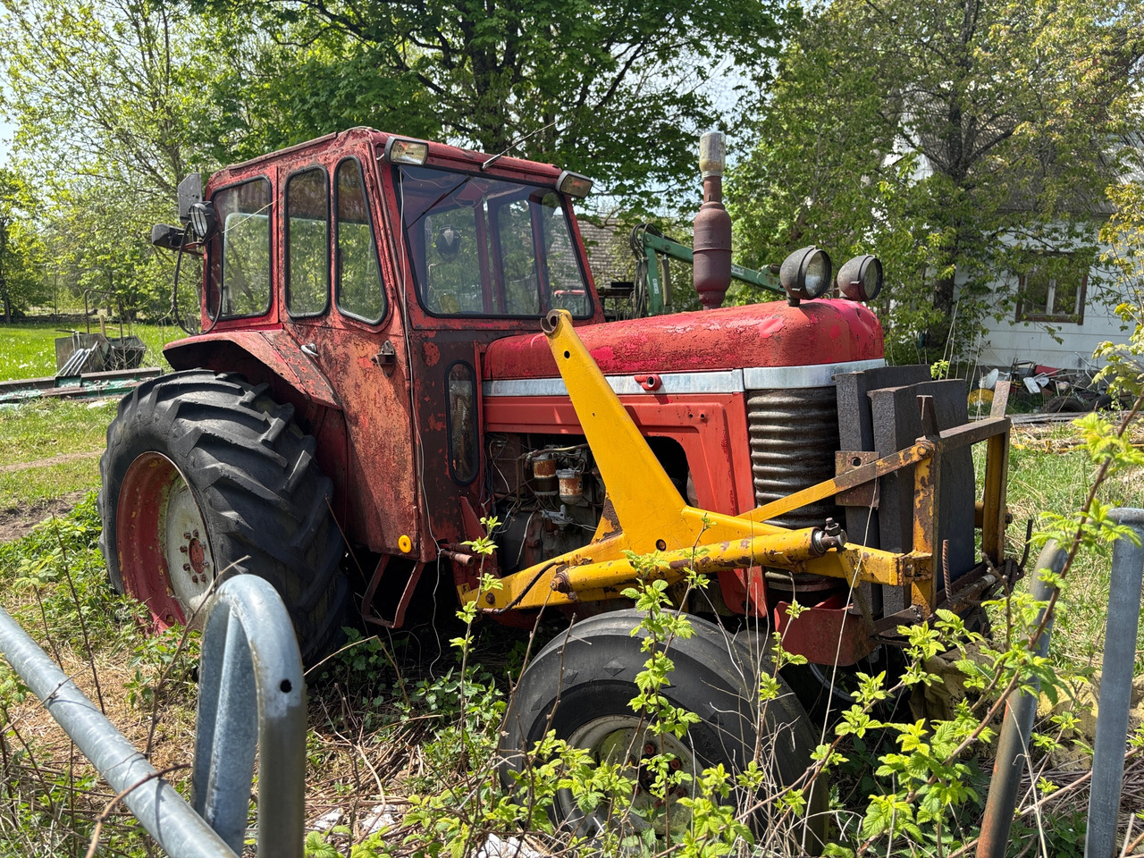 Massey Ferguson 90 - Tractor: foto 1 Massey Ferguson 90 - Tractor: foto 1