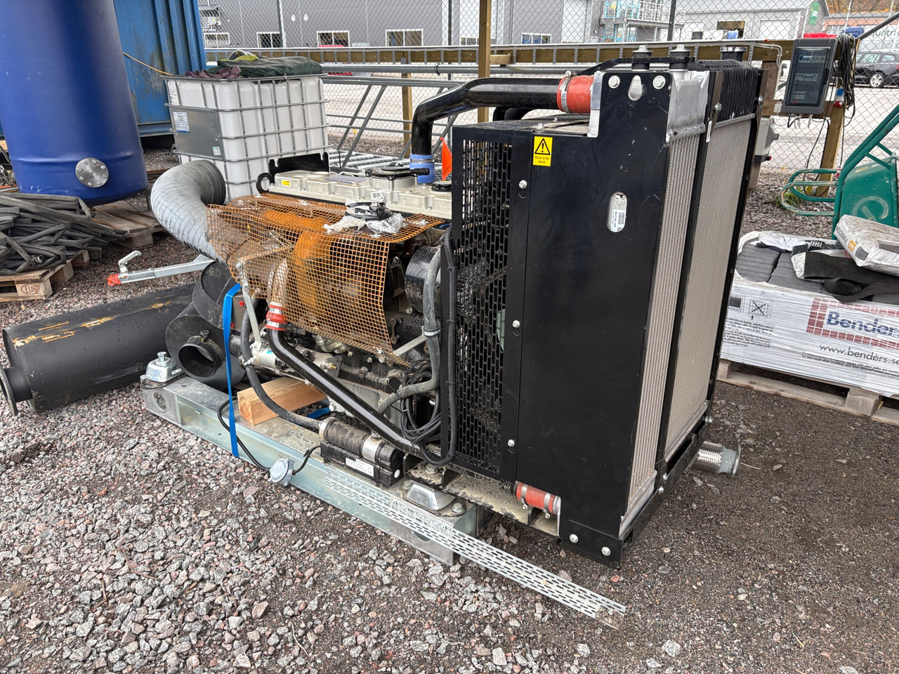 Perkins 1106A-70TA - Equipo de construcción: foto 1 Perkins 1106A-70TA - Equipo de construcción: foto 1