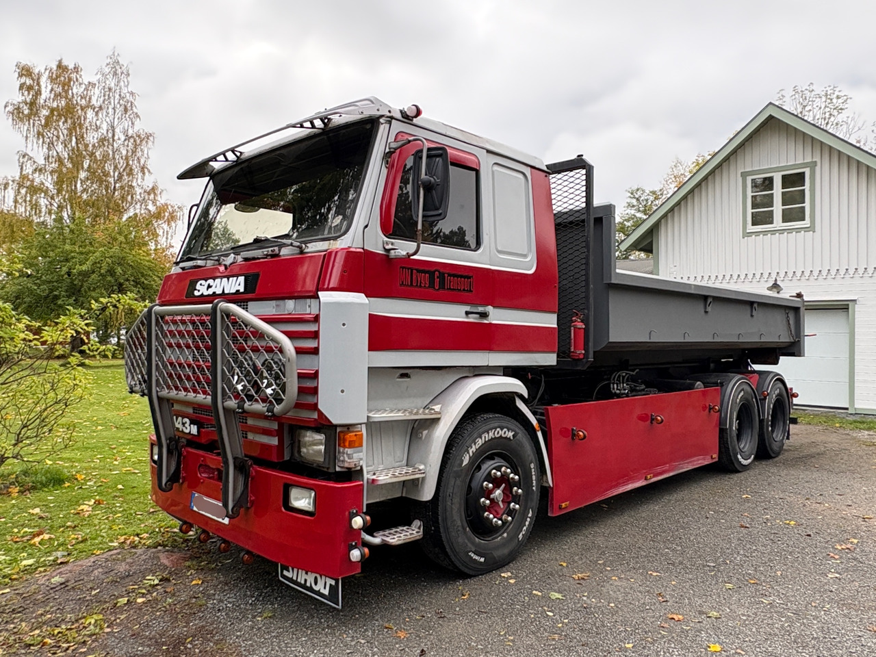 Scania 143M 6X2 - Camión multibasculante: foto 1 Scania 143M 6X2 - Camión multibasculante: foto 1