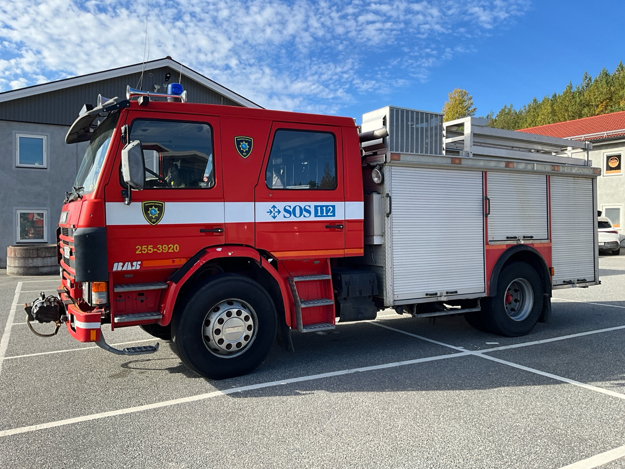Scania P 93 MI 4x2 - Camión de bomberos: foto 1 Scania P 93 MI 4x2 - Camión de bomberos: foto 1