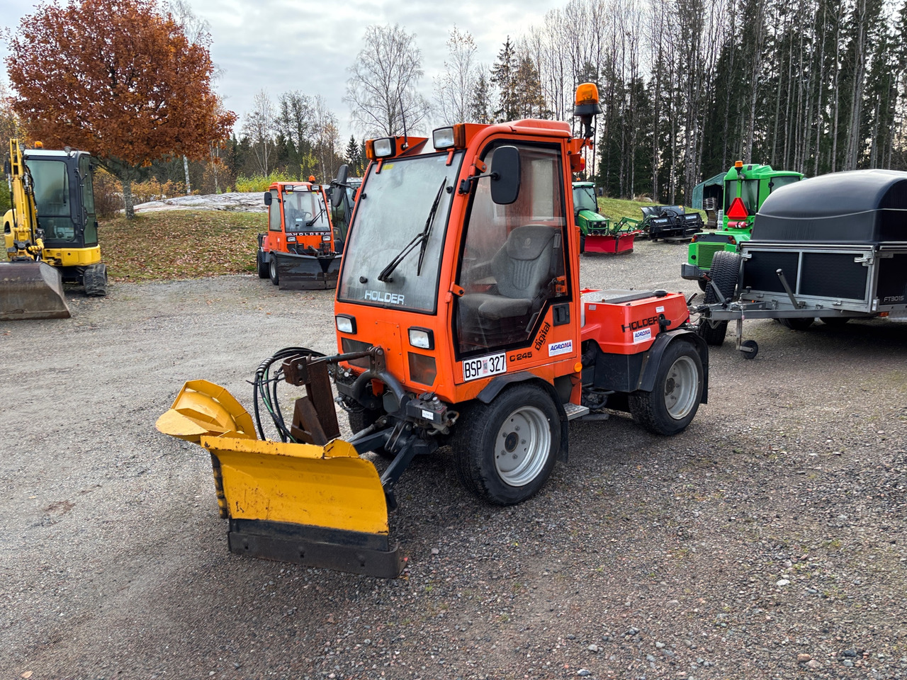 Holder C245 - Vehículo municipal: foto 1 Holder C245 - Vehículo municipal: foto 1