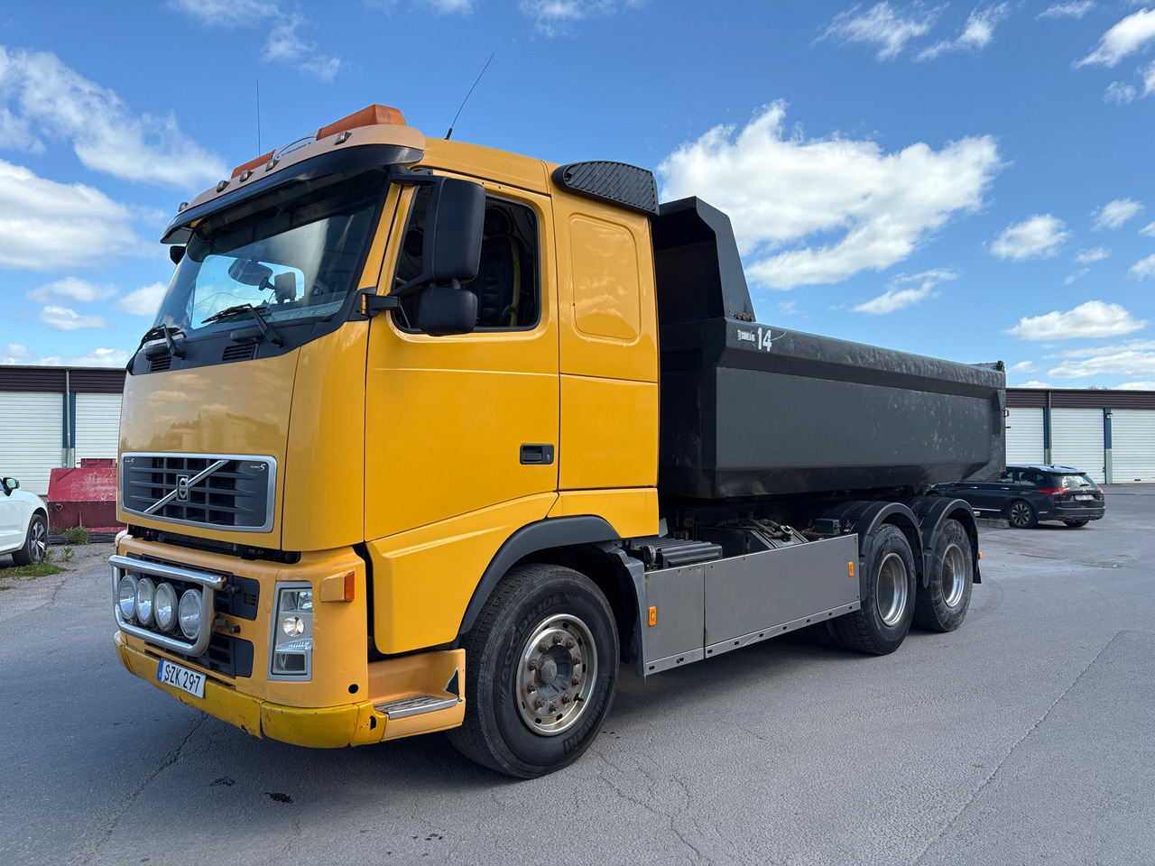 Volvo FH13 - Camión volquete: foto 1 Volvo FH13 - Camión volquete: foto 1