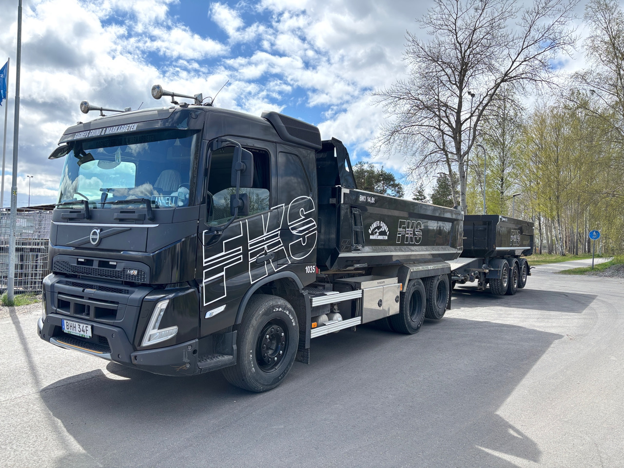 Volvo FM 64R - Camión volquete: foto 1 Volvo FM 64R - Camión volquete: foto 1