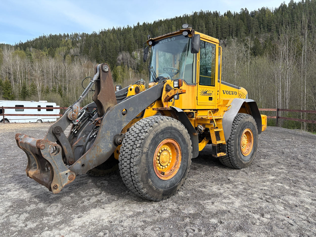 Volvo L90E - Cargadora de ruedas: foto 1 Volvo L90E - Cargadora de ruedas: foto 1