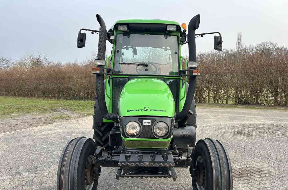 Deutz Agroplus 75 - Tractor: foto 4 Deutz Agroplus 75 - Tractor: foto 4