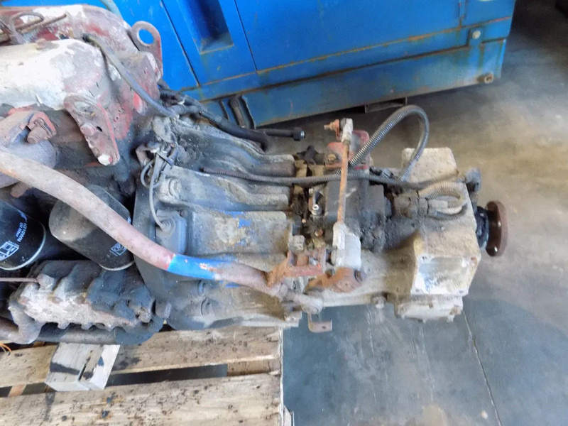 Iveco Iveco 8061 motor met transmissie motor goed. en diverseonderdelen - Motor para Camión: foto 3 Iveco Iveco 8061 motor met transmissie motor goed. en diverseonderdelen - Motor para Camión: foto 3