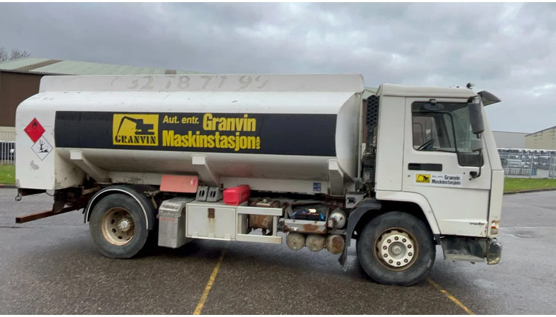 Camión cisterna Volvo FL 7 Volvo FL7 285 Fuel tanker 4x2: foto 7 Camión cisterna Volvo FL 7 Volvo FL7 285 Fuel tanker 4x2: foto 7