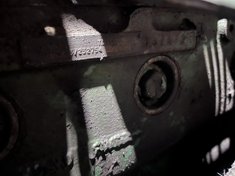 Volvo TD70G met scheeps keerkoppeling - Motor para Camión: foto 4 Volvo TD70G met scheeps keerkoppeling - Motor para Camión: foto 4