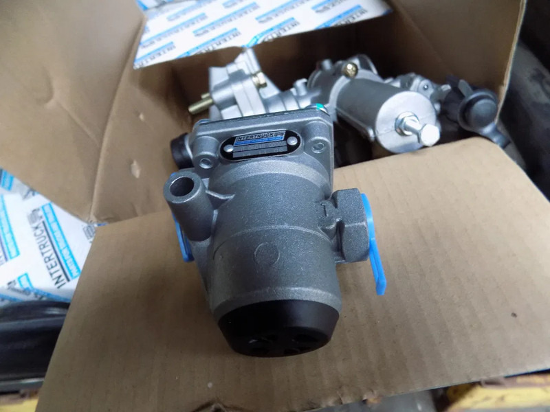 Leasing de verlichting voor truck en trailer HELLA VERLICHTING truck en trailer verlichting voor truck en trailer HELLA VERLICHTING truck en trailer: foto 12