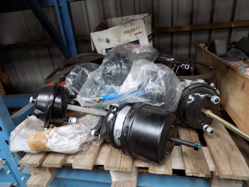 Leasing de verlichting voor truck en trailer HELLA VERLICHTING truck en trailer verlichting voor truck en trailer HELLA VERLICHTING truck en trailer: foto 17