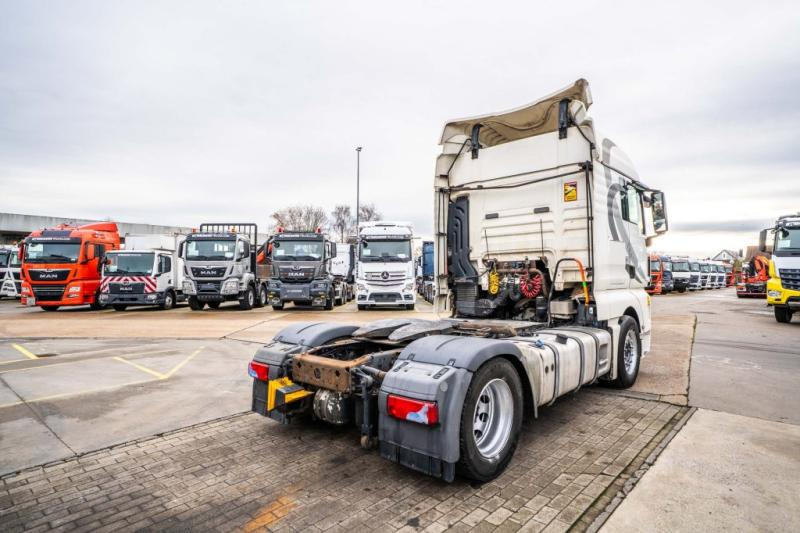 MAN TGX 18.440 LLS - Cabeza tractora: foto 4 MAN TGX 18.440 LLS - Cabeza tractora: foto 4