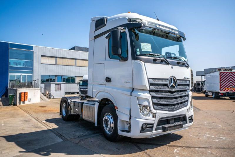 Mercedes ACTROS 1845 LS - Cabeza tractora: foto 2 Mercedes ACTROS 1845 LS - Cabeza tractora: foto 2