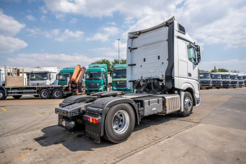 Mercedes ACTROS 1845 LS - Cabeza tractora: foto 4 Mercedes ACTROS 1845 LS - Cabeza tractora: foto 4