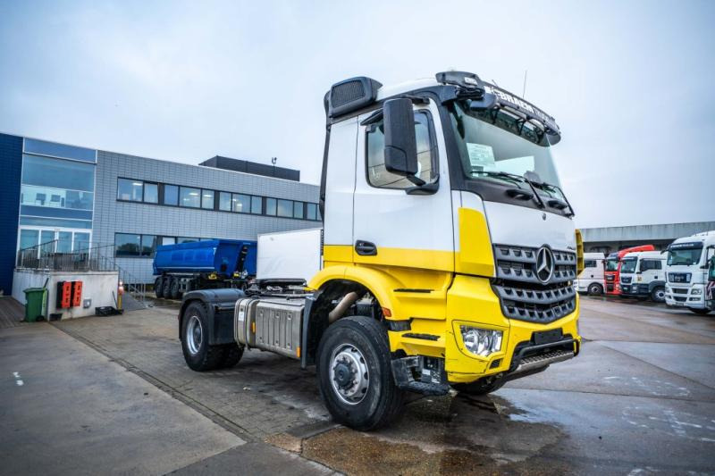 Mercedes AROCS 2045 AS (cardan) - Cabeza tractora: foto 2 Mercedes AROCS 2045 AS (cardan) - Cabeza tractora: foto 2