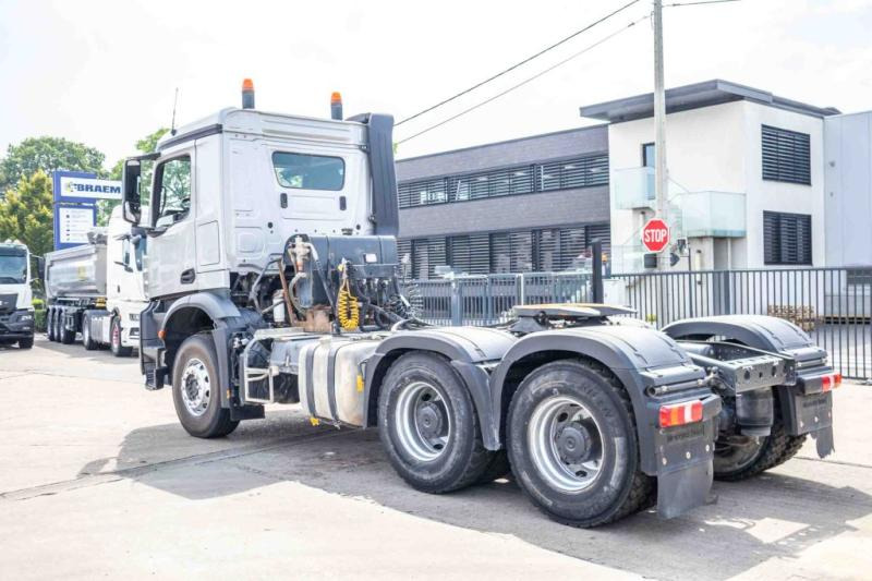 Mercedes AROCS 2645 BLS-6X4 - Cabeza tractora: foto 4 Mercedes AROCS 2645 BLS-6X4 - Cabeza tractora: foto 4