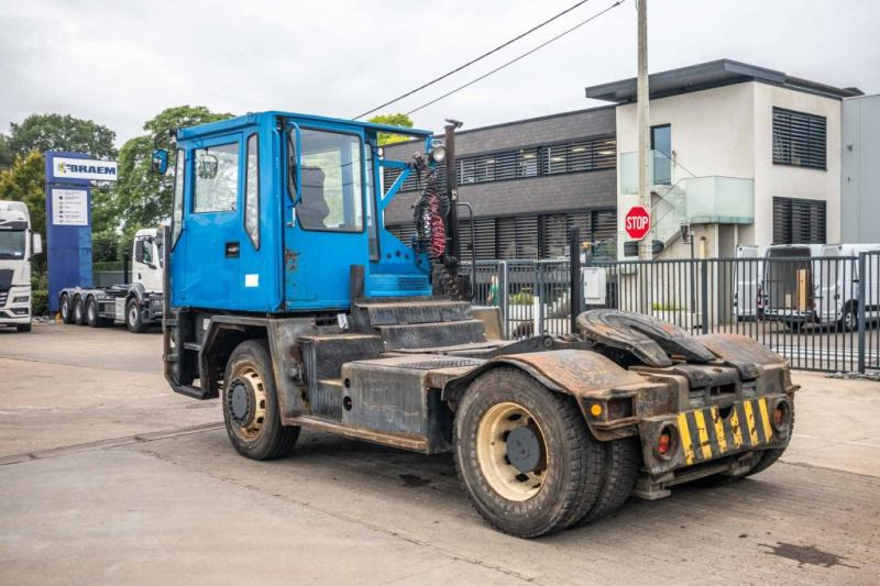 Terberg TERBERG RT28 - 4X4 - Cabeza tractora: foto 4 Terberg TERBERG RT28 - 4X4 - Cabeza tractora: foto 4