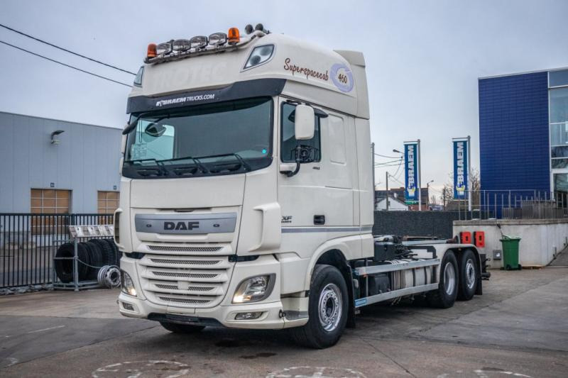 DAF XF 105.460 - AJK + intarder - Camión multibasculante: foto 1 DAF XF 105.460 - AJK + intarder - Camión multibasculante: foto 1