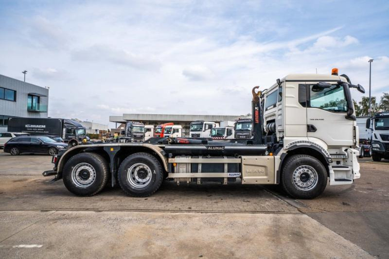 MAN TGS 26.430 6x2-4 BL - Camión multibasculante: foto 3 MAN TGS 26.430 6x2-4 BL - Camión multibasculante: foto 3