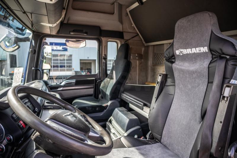 Camión multibasculante, Camión grúa MAN TGX 25.440 LL - HIAB 122 PRO: foto 9 Camión multibasculante, Camión grúa MAN TGX 25.440 LL - HIAB 122 PRO: foto 9