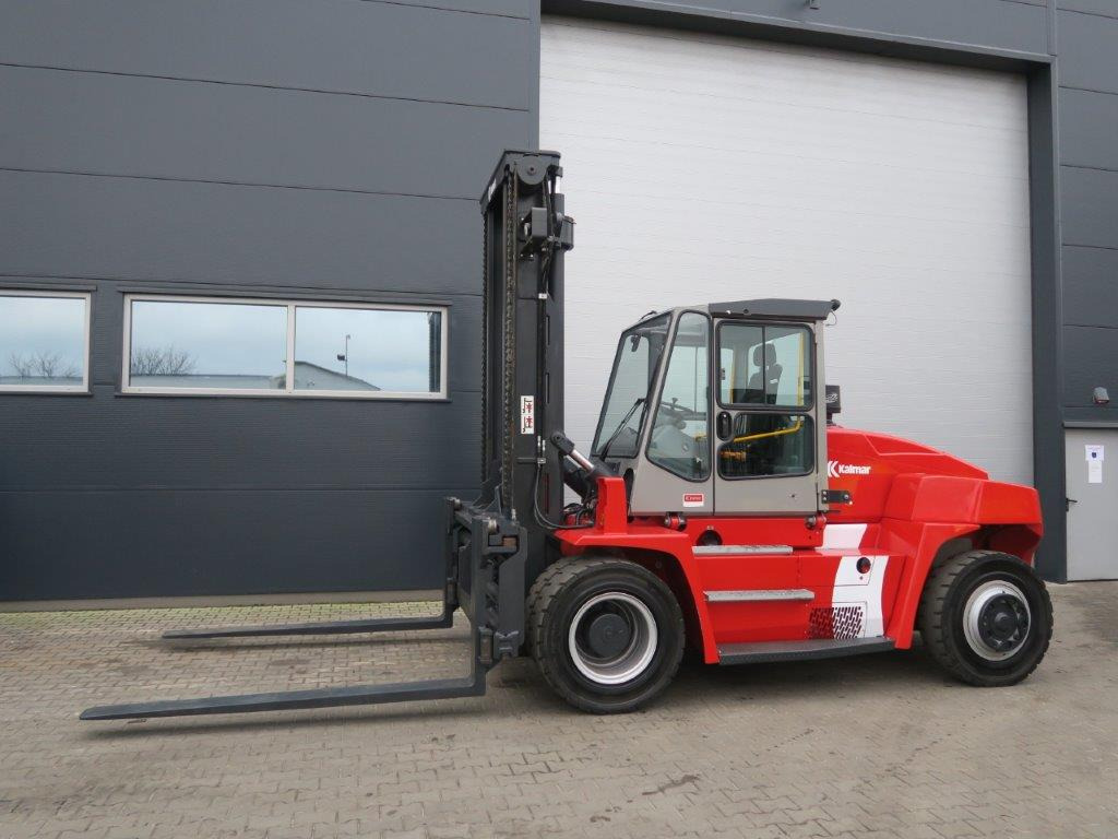 Kalmar DCE120-6 - Carretilla elevadora diésel: foto 1 Kalmar DCE120-6 - Carretilla elevadora diésel: foto 1
