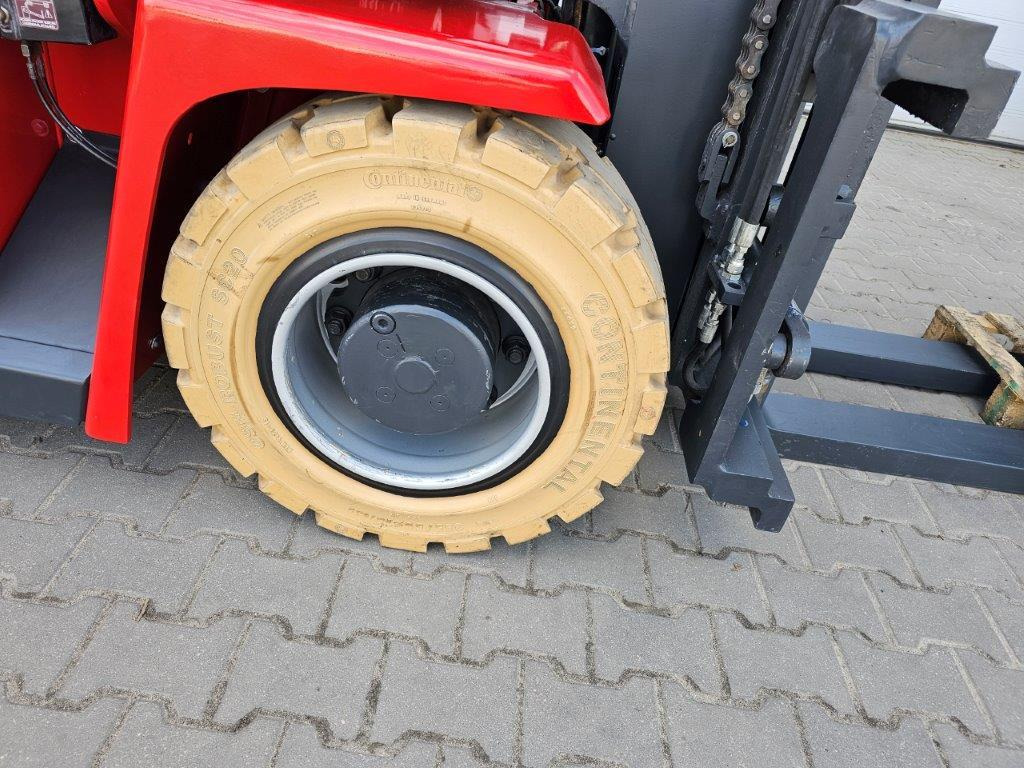 Carretilla elevadora eléctrica Kalmar ECF70-6C Kompaktstapler: foto 10 Carretilla elevadora eléctrica Kalmar ECF70-6C Kompaktstapler: foto 10