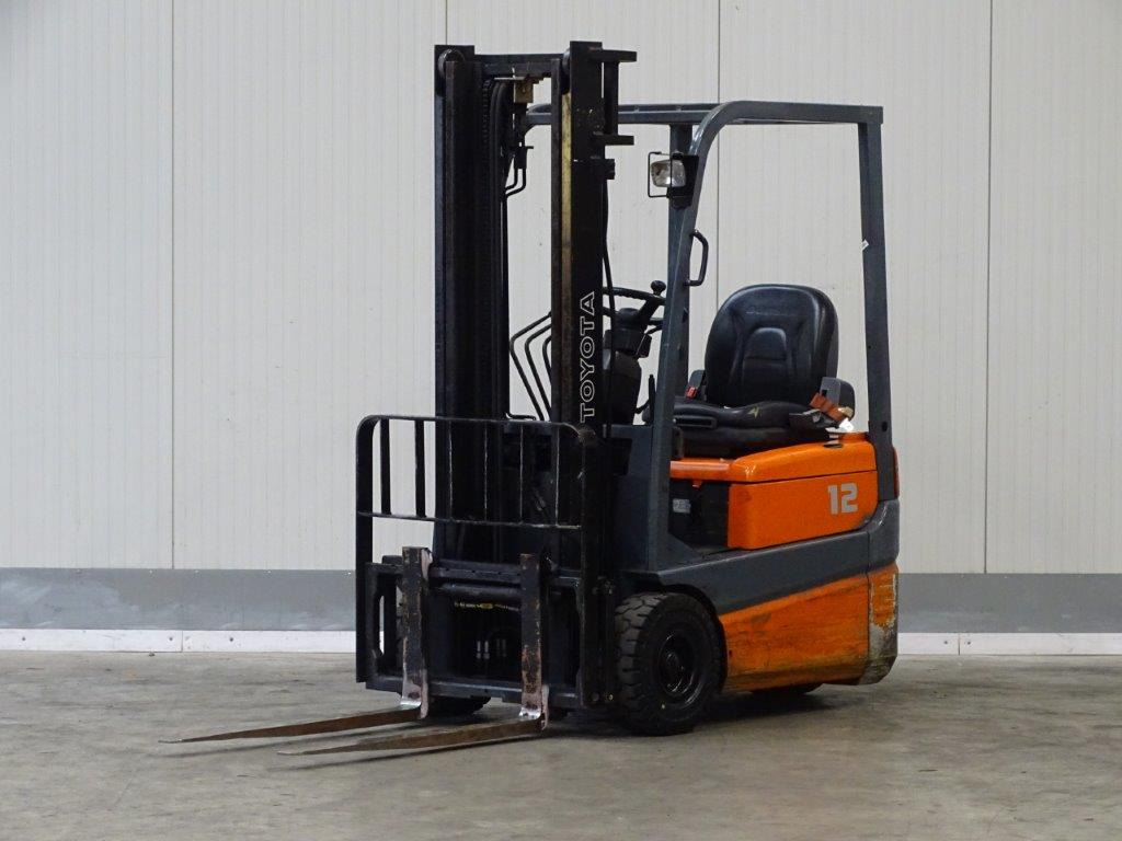 Toyota FBESF12 - Carretilla elevadora eléctrica: foto 1 Toyota FBESF12 - Carretilla elevadora eléctrica: foto 1